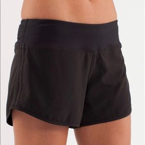 Lululemon Run: Switch Back Short